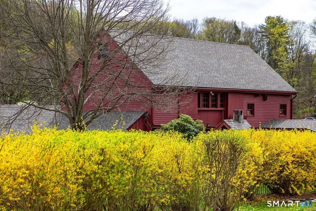 920 Main Street South, Woodbury, CT 06798