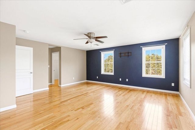 10 Jonathan Ln, Wareham, MA 02571