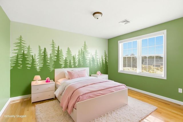 10 Jonathan Ln, Wareham, MA 02571