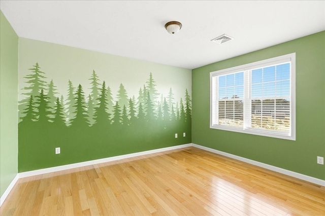 10 Jonathan Ln, Wareham, MA 02571