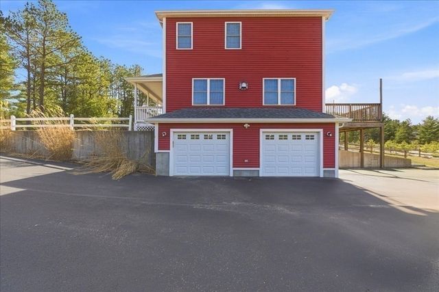 10 Jonathan Ln, Wareham, MA 02571