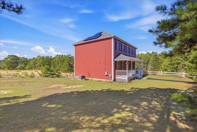 10 Jonathan Ln, Wareham, MA 02571