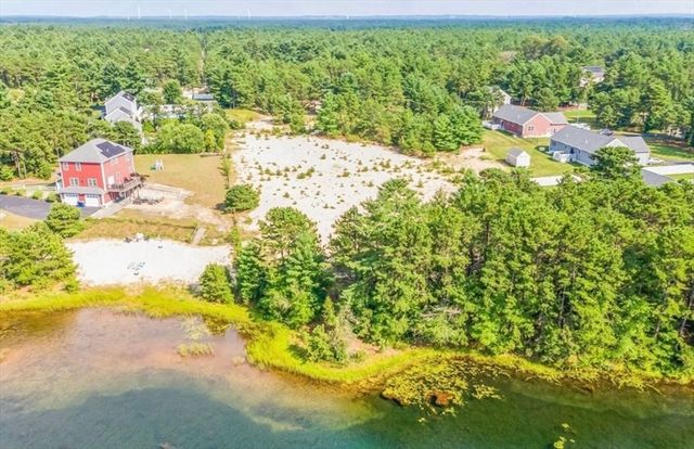 10 Jonathan Ln, Wareham, MA 02571