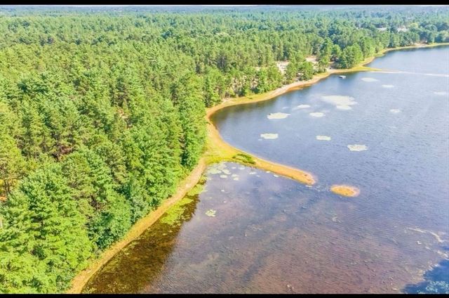 10 Jonathan Ln, Wareham, MA 02571