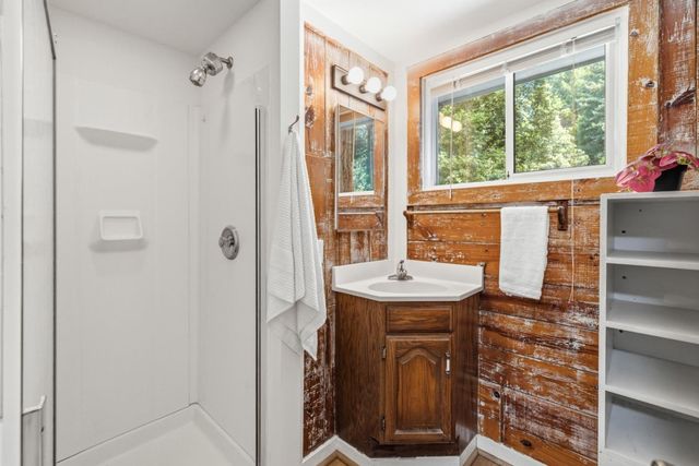 4 Glen Alpine Avenue, Mount Hermon, CA 95041
