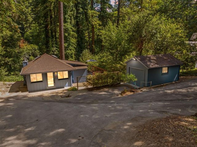 4 Glen Alpine Avenue, Mount Hermon, CA 95041