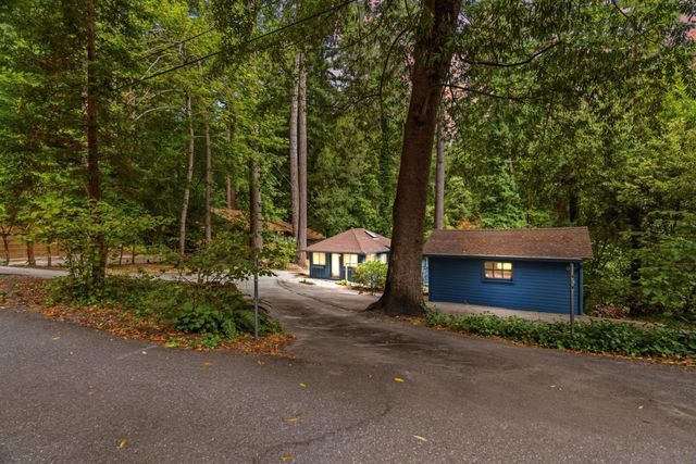 4 Glen Alpine Avenue, Mount Hermon, CA 95041