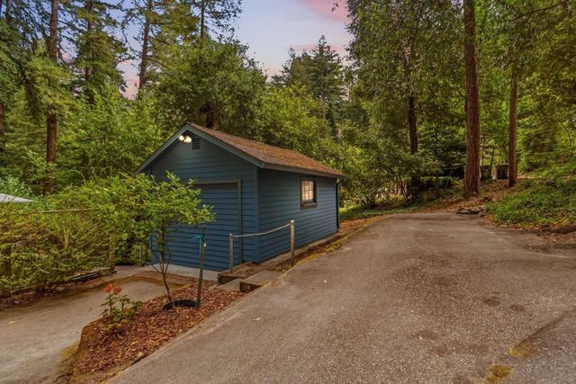 4 Glen Alpine Avenue, Mount Hermon, CA 95041