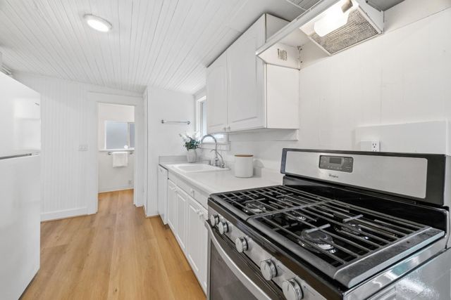 4 Glen Alpine Avenue, Mount Hermon, CA 95041
