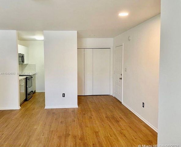 4421 W Mcnab Rd 20, Pompano Beach, FL 33069