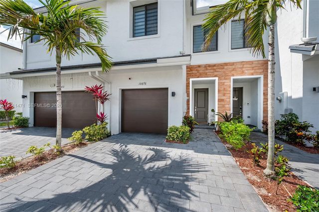 10876 SW 232nd Ter, Homestead, FL 33032