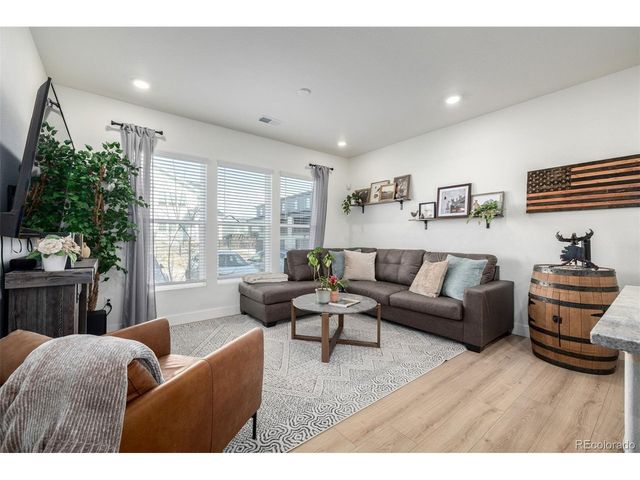 8863 Fraser River Loop, Littleton, CO 80125