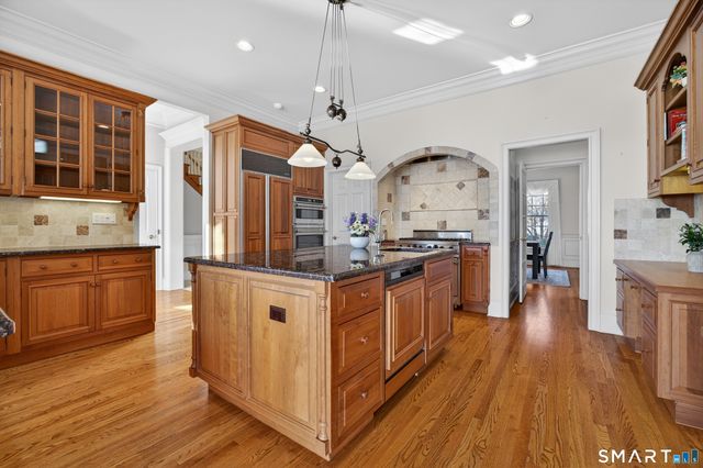 134 River Road, Essex, CT 06426