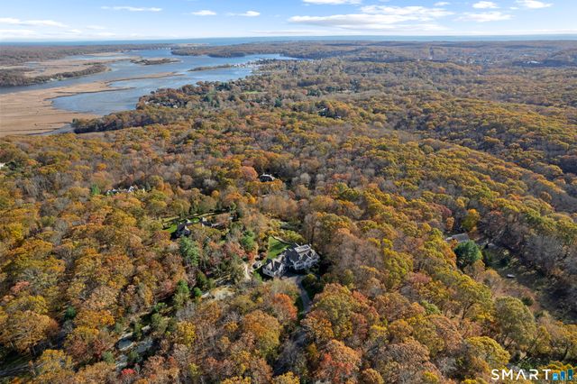 134 River Road, Essex, CT 06426