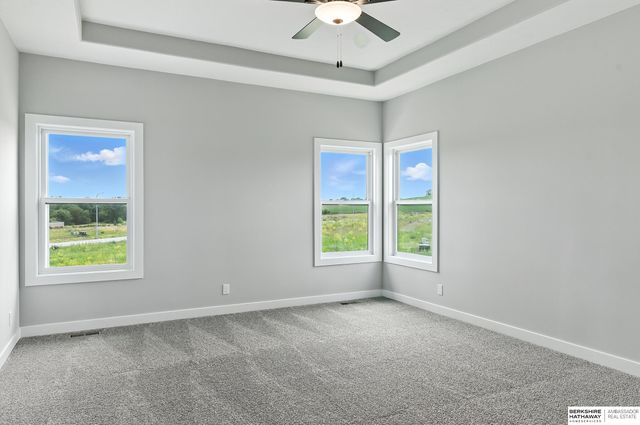11002 S 101st Street, Papillion, NE 68046
