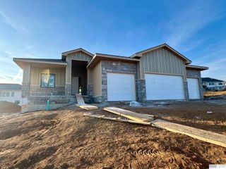 11002 S 101st Street, Papillion, NE 68046