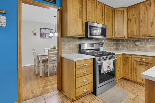 602 Pierson Street, Excelsior Springs, MO 64024