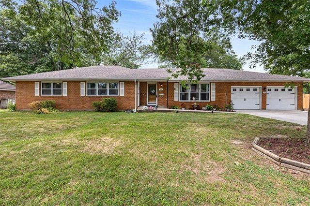 602 Pierson Street, Excelsior Springs, MO 64024