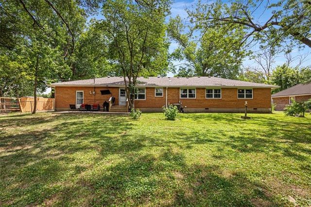 602 Pierson Street, Excelsior Springs, MO 64024