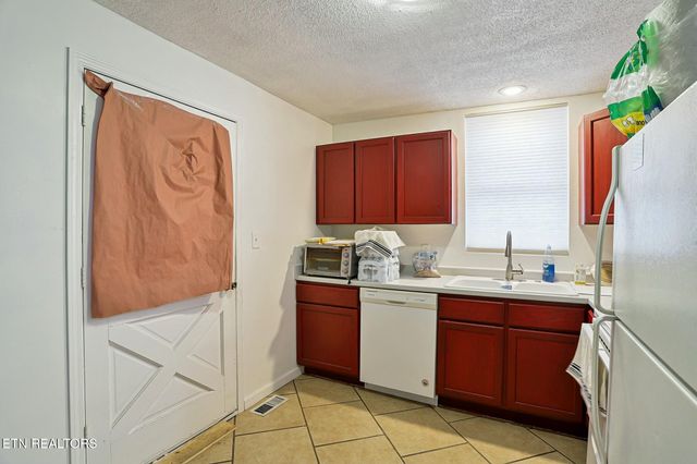 107 Woodlawn Drive, Knoxville, TN 37912