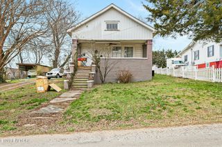 107 Woodlawn Drive, Knoxville, TN 37912