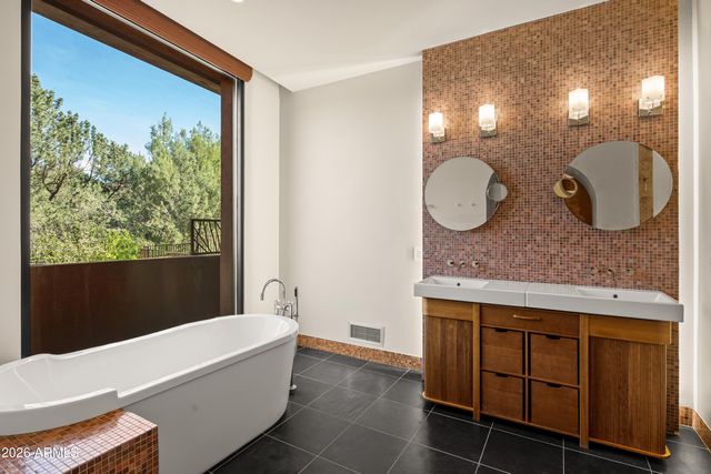 35 Garnet Hill Drive, Sedona, AZ 86336