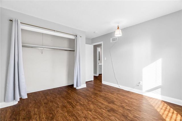 10239 Robinson Street, Overland Park, KS 66212