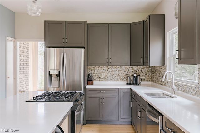 35 Skyline Drive, Moreland Hills, OH 44022