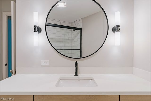 35 Skyline Drive, Moreland Hills, OH 44022