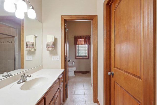 22720 Sweeney Lane, Lakeville, MN 55044