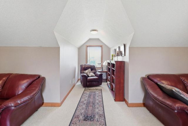 22720 Sweeney Lane, Lakeville, MN 55044