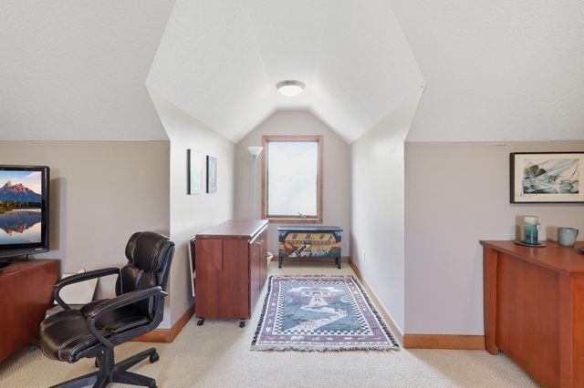 22720 Sweeney Lane, Lakeville, MN 55044
