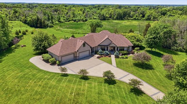 22720 Sweeney Lane, Lakeville, MN 55044