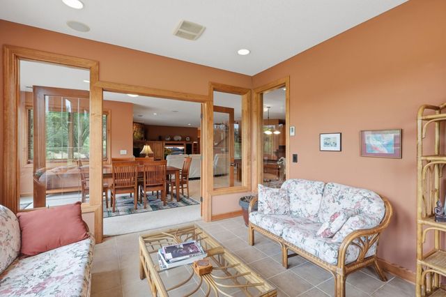 22720 Sweeney Lane, Lakeville, MN 55044