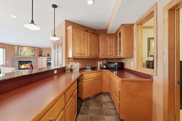22720 Sweeney Lane, Lakeville, MN 55044