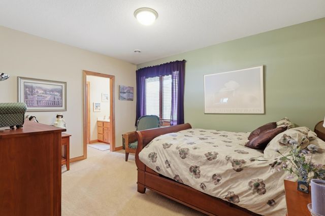 22720 Sweeney Lane, Lakeville, MN 55044