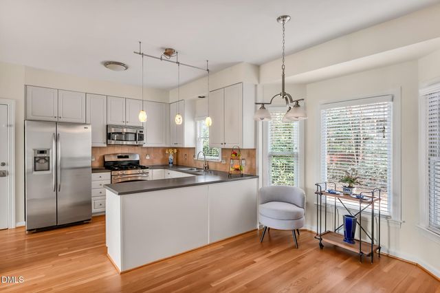 109 N Crabtree Knolls, Chapel Hill, NC 27514