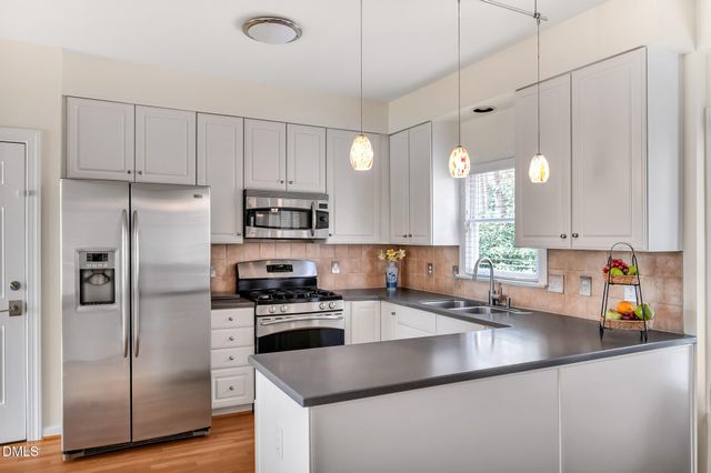 109 N Crabtree Knolls, Chapel Hill, NC 27514