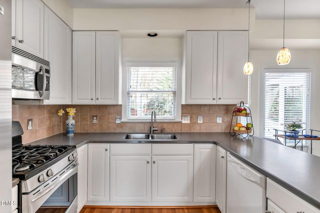 109 N Crabtree Knolls, Chapel Hill, NC 27514