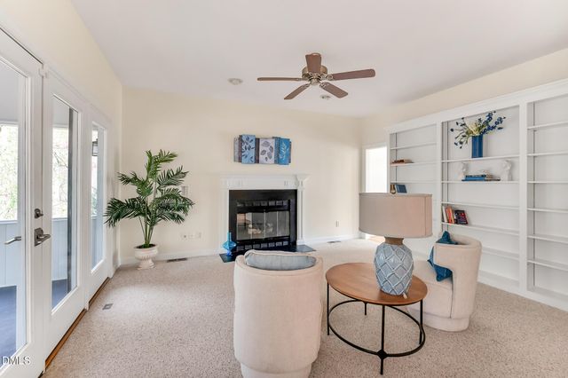 109 N Crabtree Knolls, Chapel Hill, NC 27514