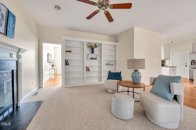 109 N Crabtree Knolls, Chapel Hill, NC 27514