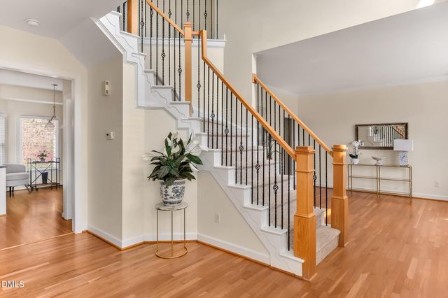 109 N Crabtree Knolls, Chapel Hill, NC 27514