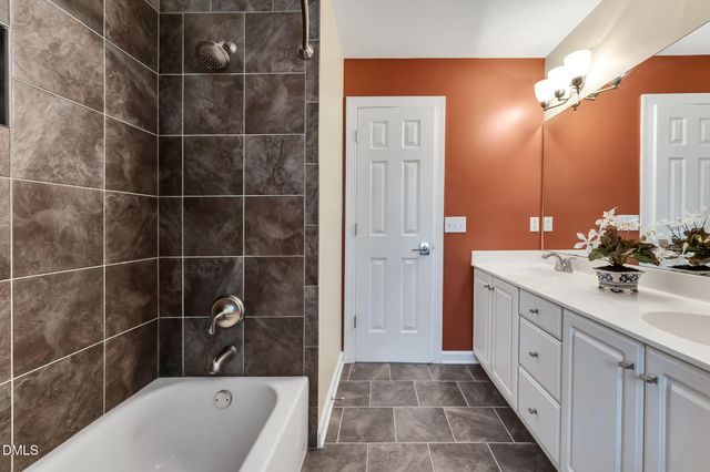 109 N Crabtree Knolls, Chapel Hill, NC 27514