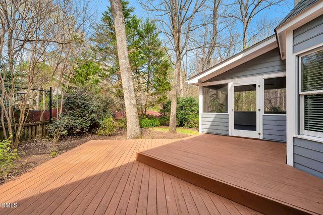 109 N Crabtree Knolls, Chapel Hill, NC 27514