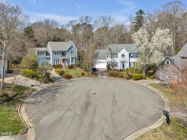 109 N Crabtree Knolls, Chapel Hill, NC 27514