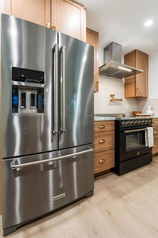 7341 S Land Park Dr, Sacramento, CA 95831