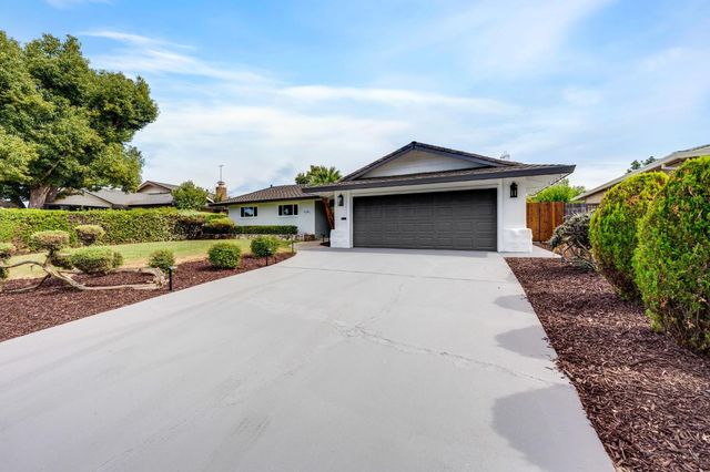 7341 S Land Park Dr, Sacramento, CA 95831