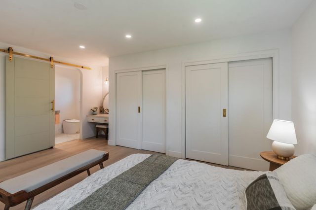 7341 S Land Park Dr, Sacramento, CA 95831