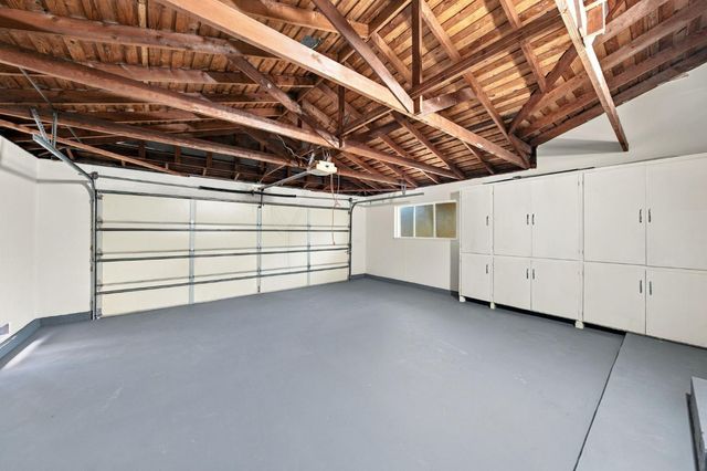 7341 S Land Park Dr, Sacramento, CA 95831
