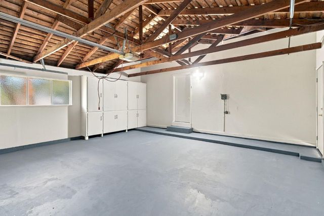 7341 S Land Park Dr, Sacramento, CA 95831